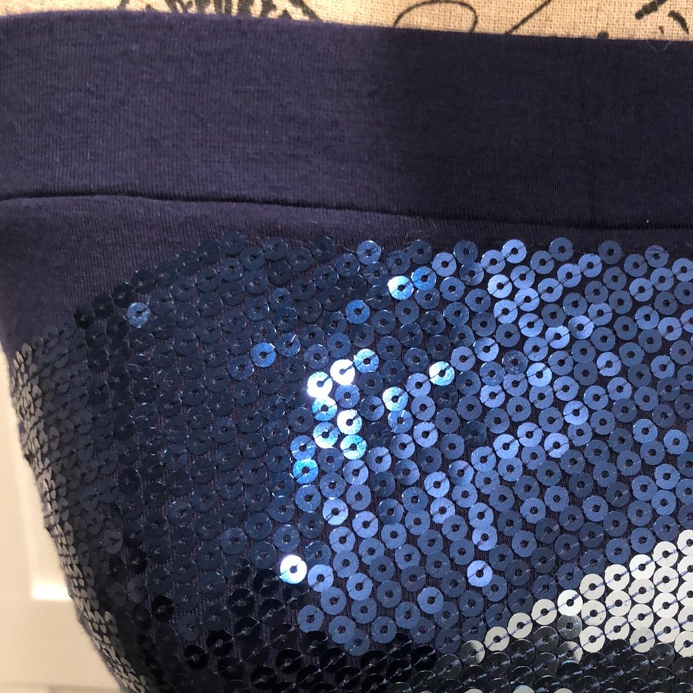 Sequins top - Picture 3 of 4